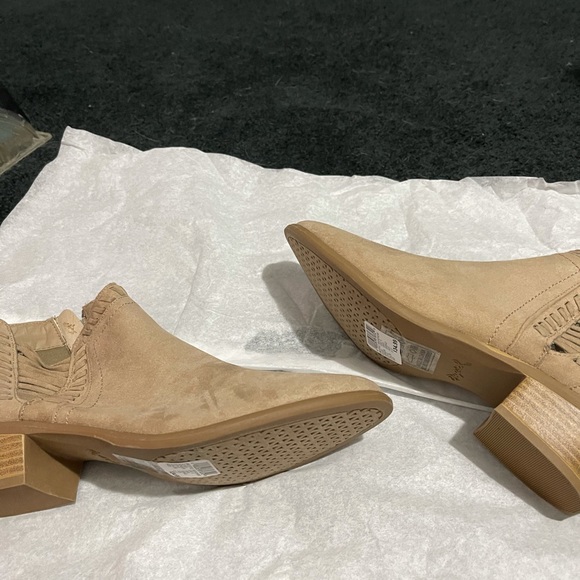 Ankle boot - Picture 3 of 3